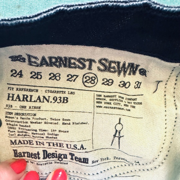 NWOT EARNEST SEWN Cigarette Leg HARLAN.93B Women’s Dark Blue Wash Jeans Size 28 - Picture 4 of 8